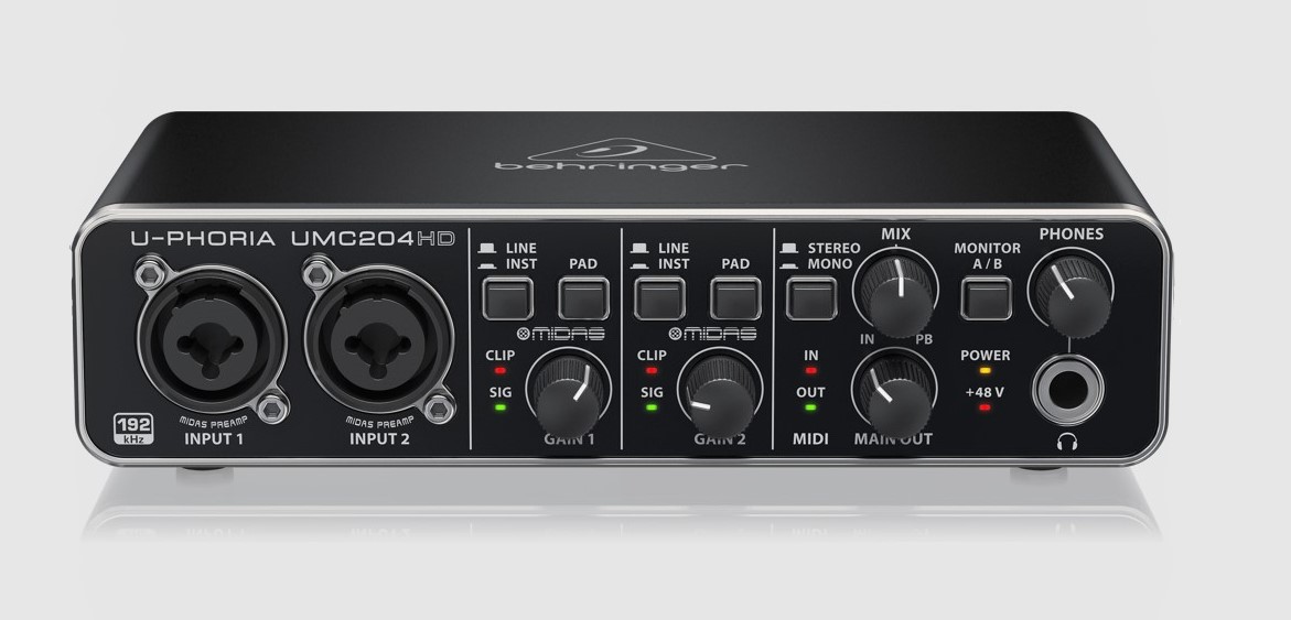 Behringer UMC204 Interface 2-
